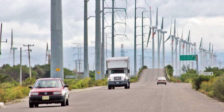Confían que el CIIT reactive la inversión eólica en Oaxaca