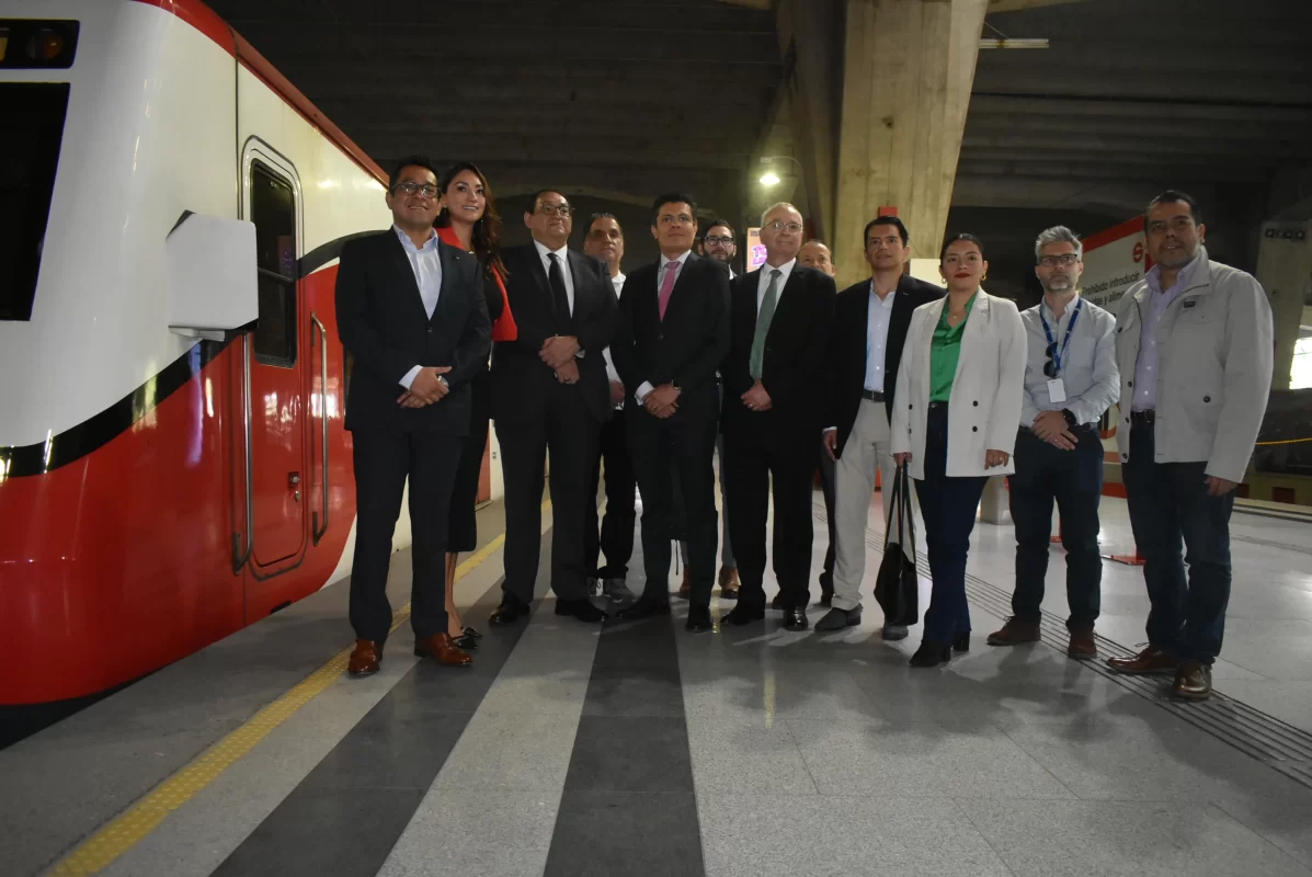 Exposición de fotografía Mi vida y el viento Tren Suburbano